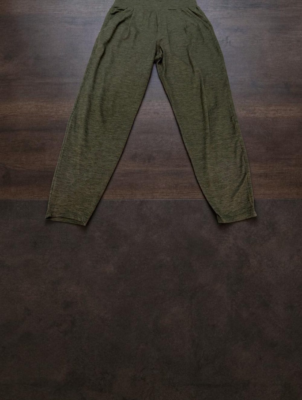 Vuori Harem Olive Green Lightweight Knit Jogger Pants